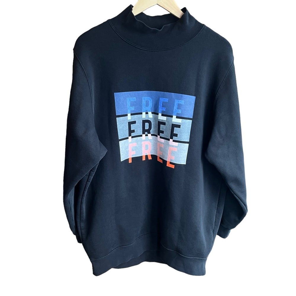Aritzia Wilfred Free Women’s Mock Neck Sweatshirt “FREE” Graphic Oversiz… - Picture 2 of 14